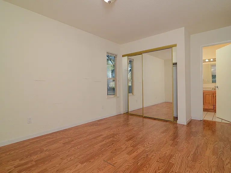 5010 Glide Dr #1 — Photo 14