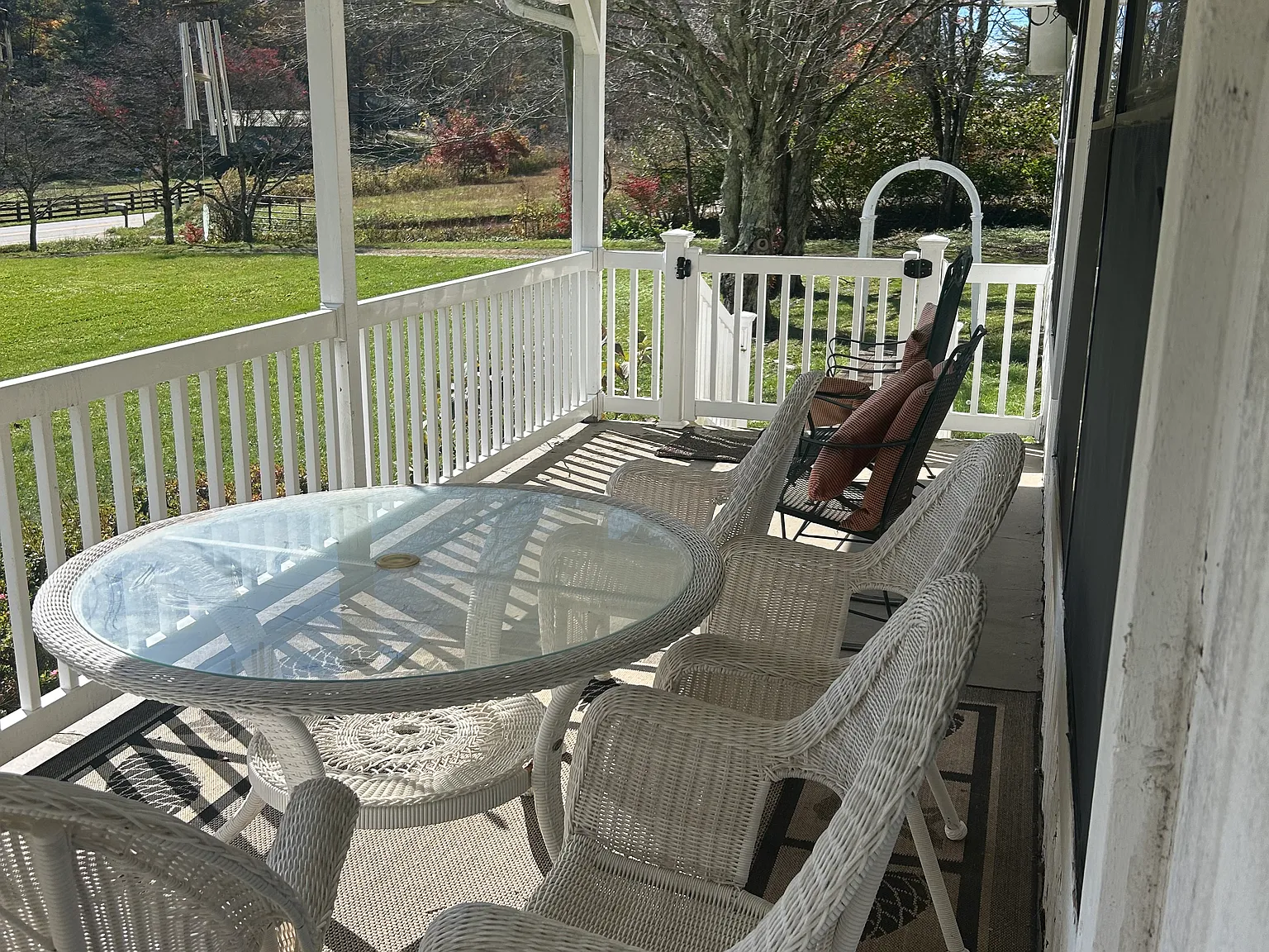 3305 Wolf Pen Gap Rd — Photo 2