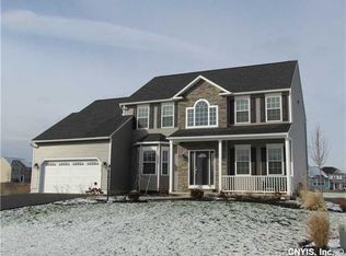 8563 Angus Path, Cicero, NY 13039