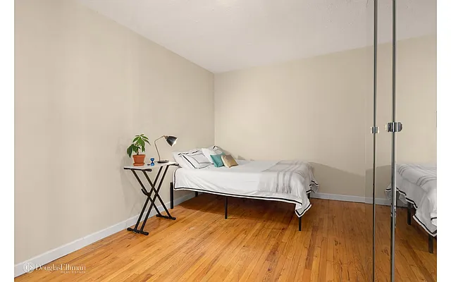 Sold by Douglas Elliman | media 8