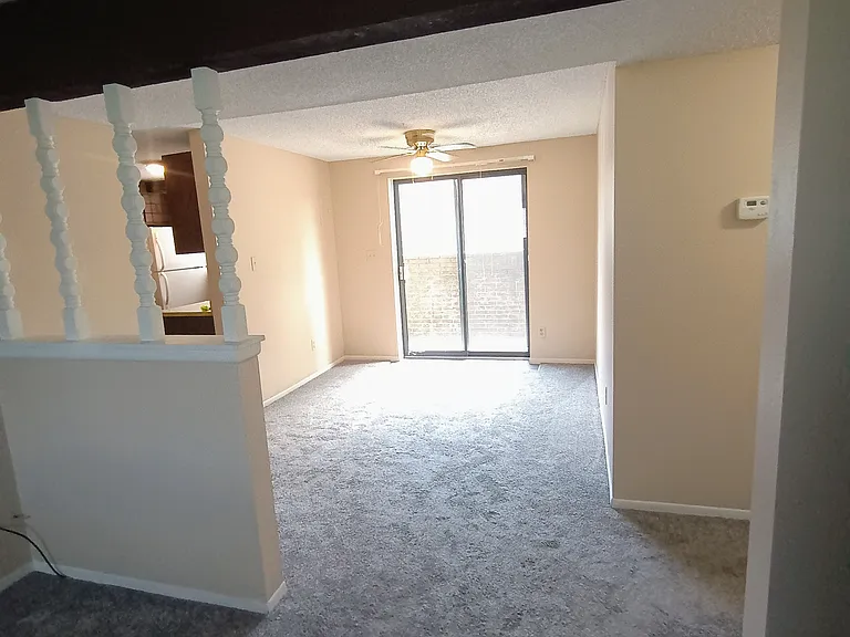 3424 SW Burnett Rd — Photo 3