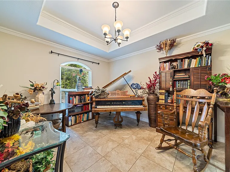 2602 Retta Dr — Photo 16