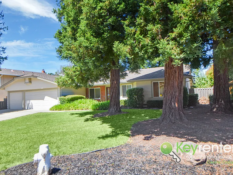 116 Corral Cir — Photo 3