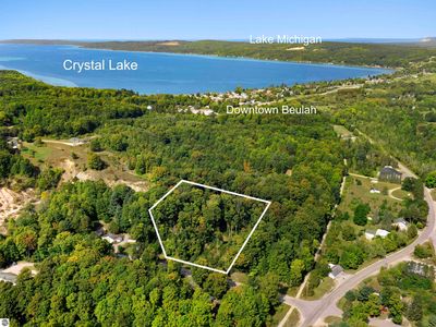 7444 Walker St, Benzonia, MI, 49616