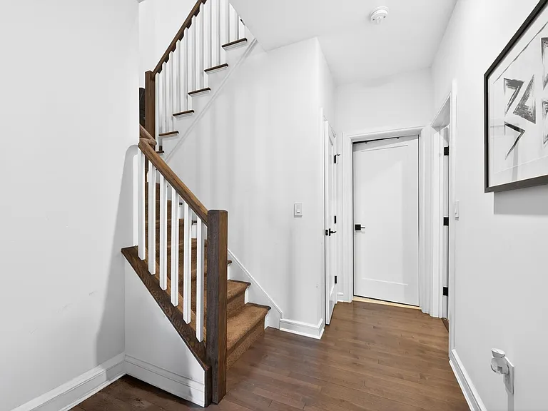 974 Summit Ave #409 — Photo 15