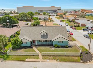 5525 Ibis Dr, Galveston, TX 77551