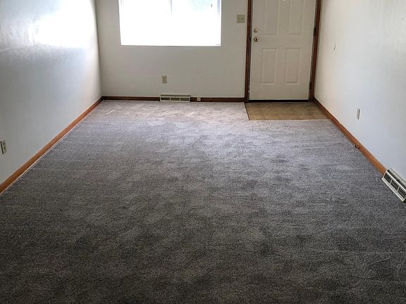 3rd image of 2906 N River Blvd