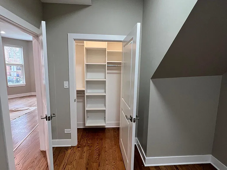 2314 W Giddings St #1F — Photo 12