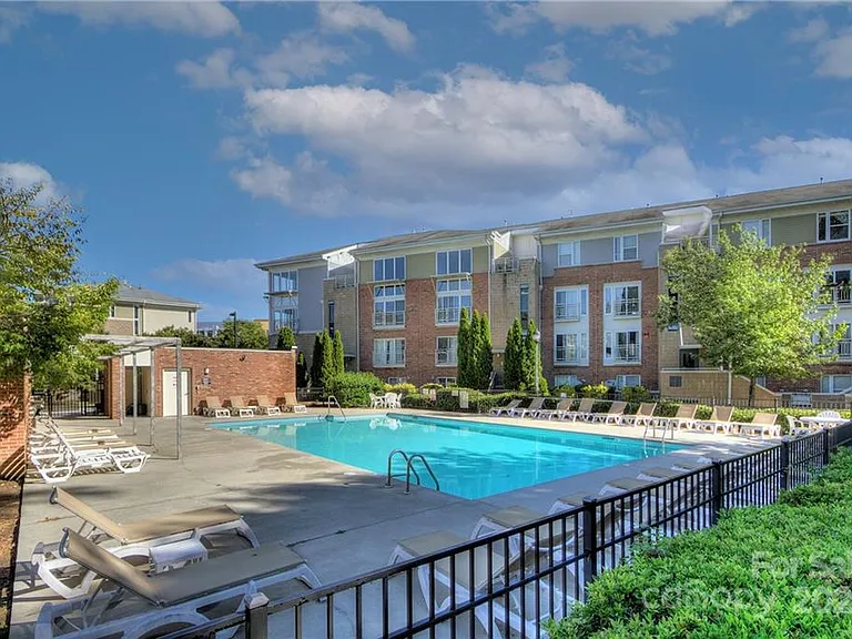 3819 Picasso Ct — Photo 1