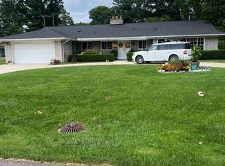 22918 S Bellwood Dr, Southfield, MI 48034