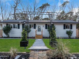 5 Beam Ave, Jackson, NJ