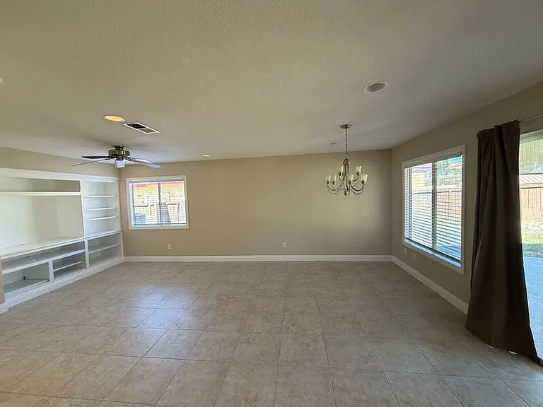 22822 Kuka Cir — Photo 9