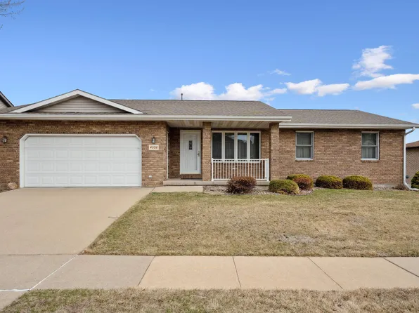 4526 Camelot Dr, Dubuque, IA 52002
