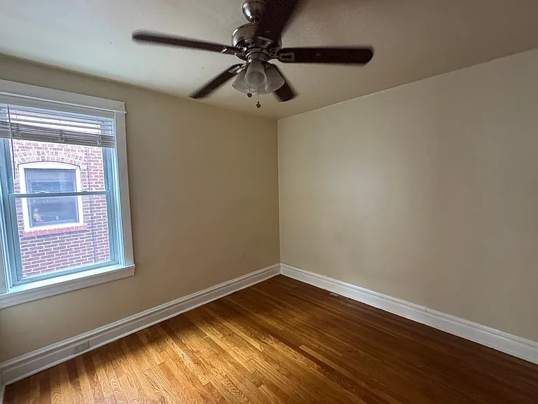 4645 Wilcox Ave — Photo 12
