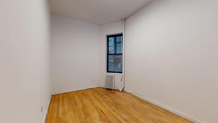 Rented by Bond New York | media 7