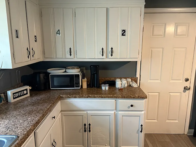 1917 Penelope Rd NW — Photo 24