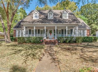 5350 Carolwood Dr, Jackson, MS 39211