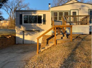 2330 N 67th St, Omaha, NE 68104