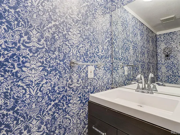 6435 S Dayton St #101 — Photo 10