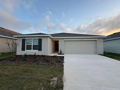 5716 SW 132nd Pl Photo 1