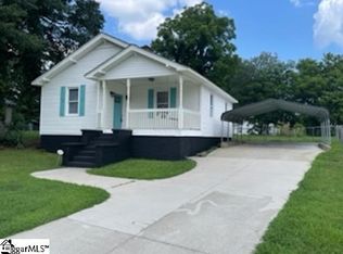 430 Lindbergh St, Slater, SC 29683