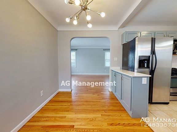 4th image of 1047 Larkmoor Blvd