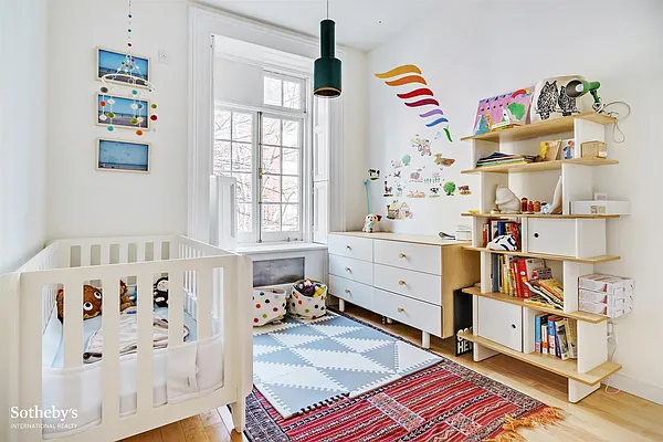 Rented by Sotheby's International Realty | media 5