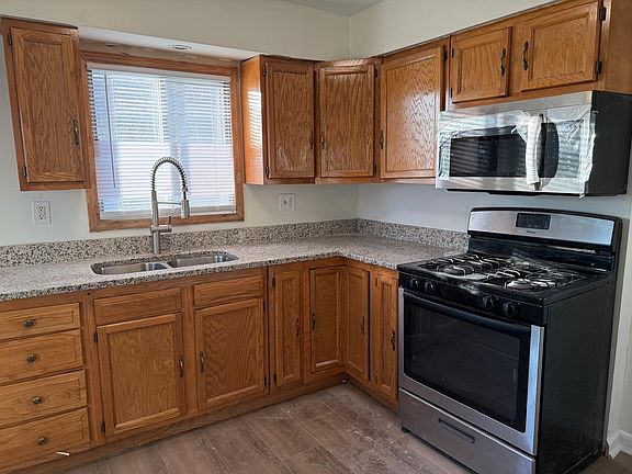 2nd image of 4008 Butternut St
