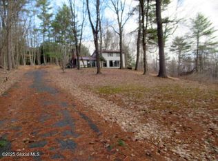 545 Stage Rd, Buskirk, NY 12028