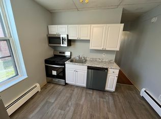 280 9th St APT 3, Troy, NY 12180