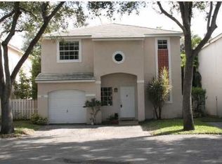9838 NW 2nd Ct, Plantation, FL 33324