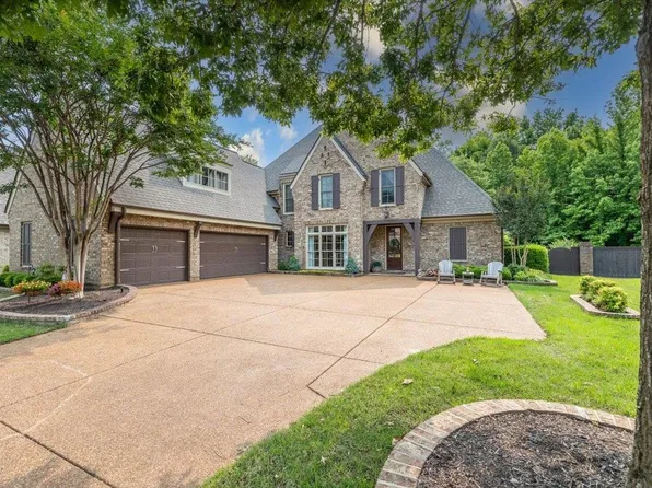 5208 Prairie Sky Dr, Lakeland, TN 38002