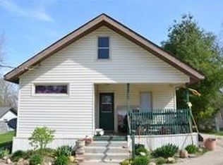 5413 Urbandale Ave, Des Moines, IA 50310