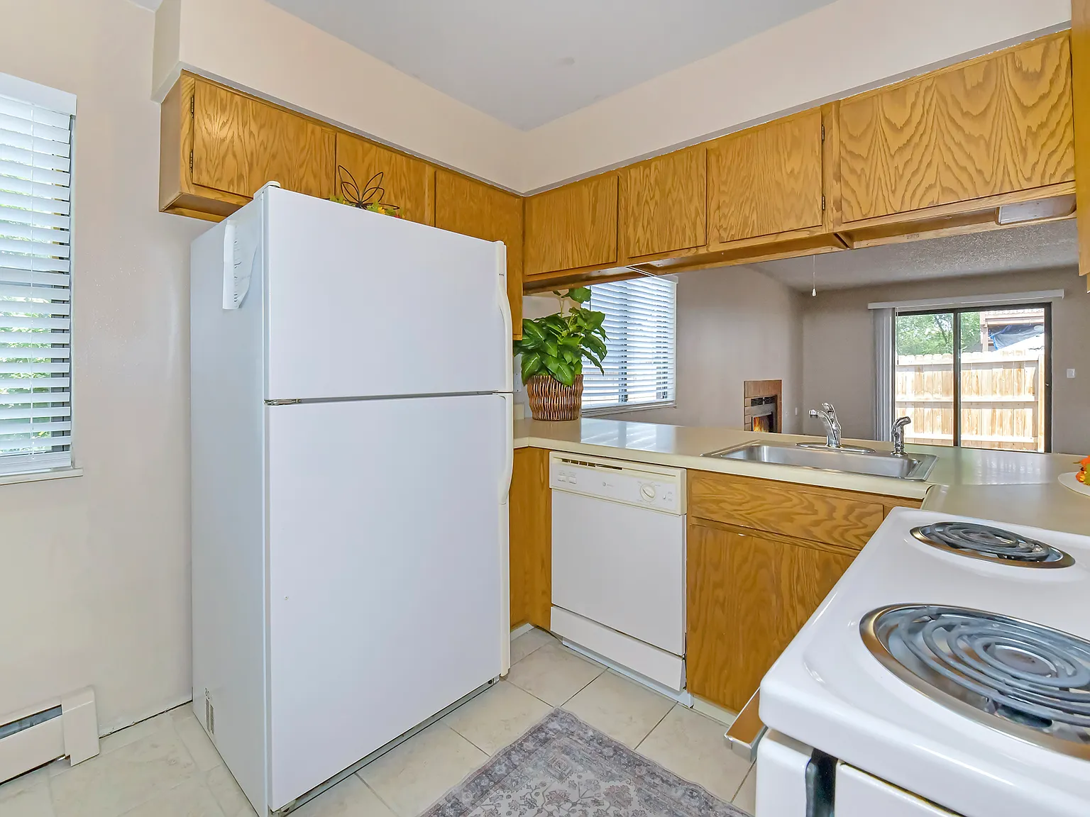 2 bed, 813 sqft, $1,450 — Photo 4