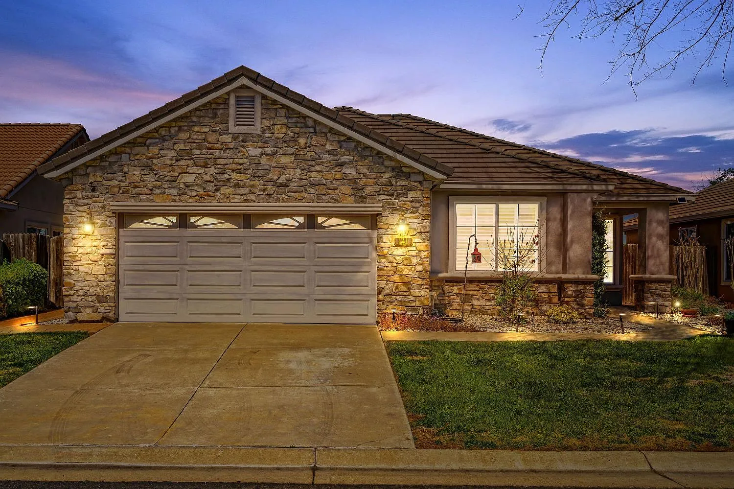 141 N Branch Ct photo 1