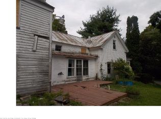 25 Main St, China, ME 04358