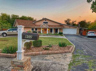 802 E Sunshine Dr, San Antonio, TX 78228