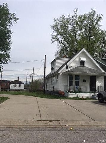 1st image of 4016 Cedarwood Ave