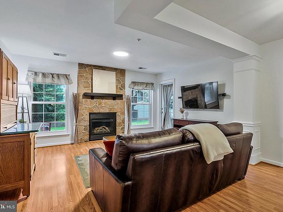 3rd image of 11737 Tolson Pl #11737