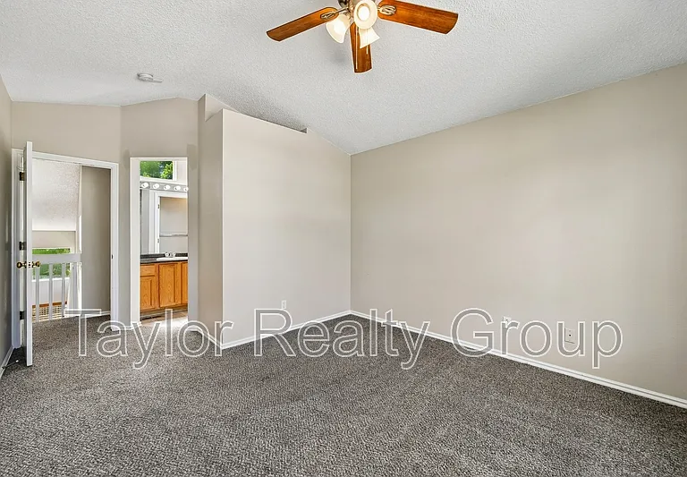 8728 Starwood Ln — Photo 14