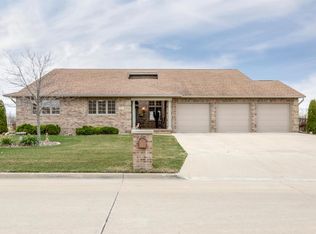 931 Fox Ridge Rd, Dike, IA 50624