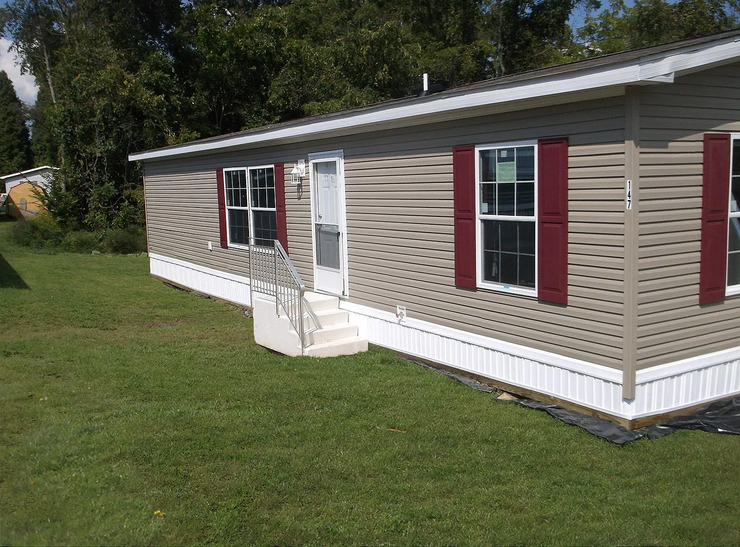 Colonial Heights — Photo 2