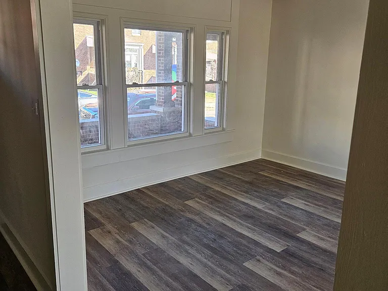 4345 Sheldon Ave — Photo 3
