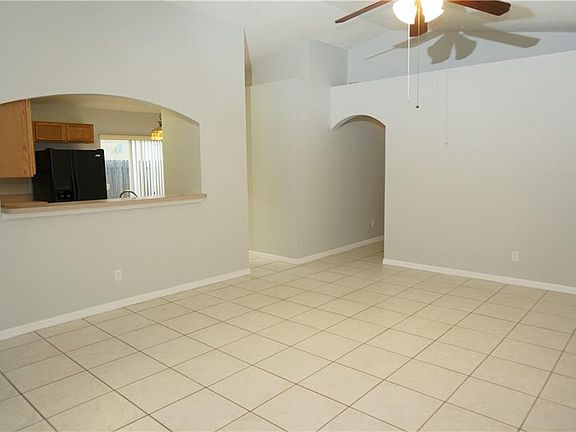 2nd image of 10237 Vista Cove Ln