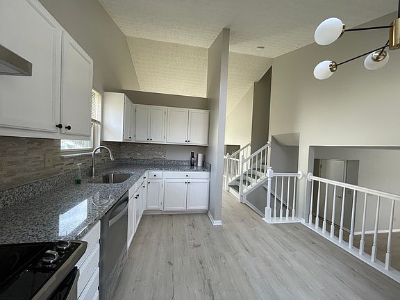 4th image of 9075 Ellersly Dr