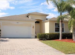 595 Calamondin Way SW, Vero Beach, FL 32968