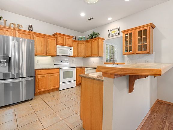 4th image of 60 Oniell Cir