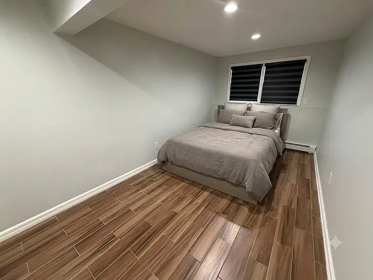 1607 Van Houten Ave — Photo 3