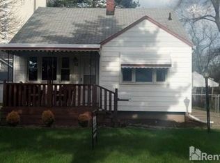 39 S Custer Ave, Clawson, MI 48017