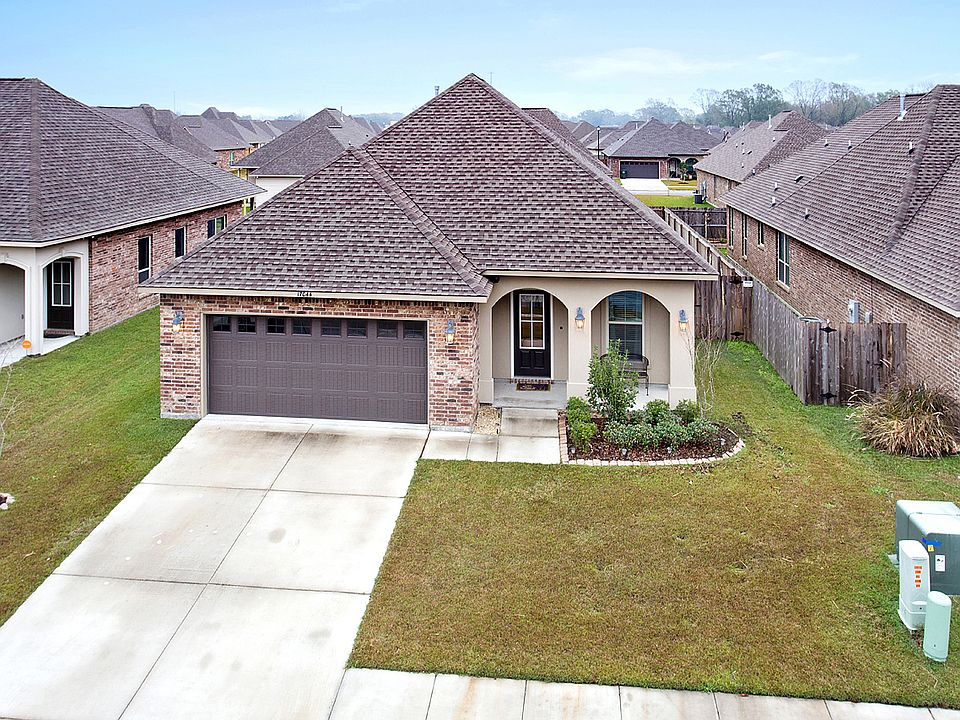 1st image of 17044 Sills Dr